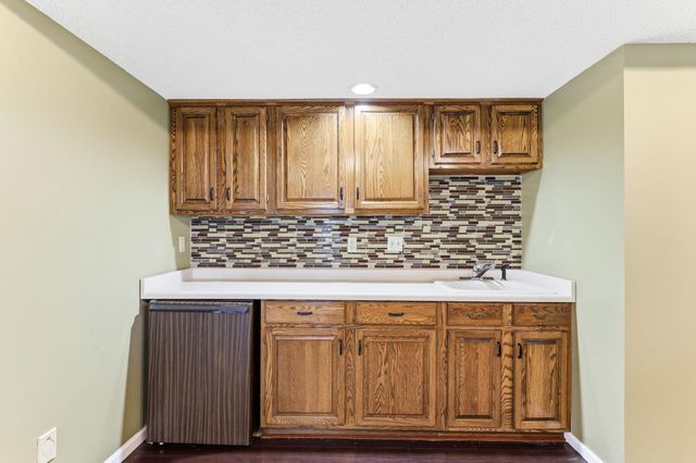 685 Valley View Court, Shoreview, MN 55126