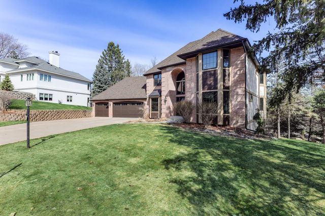 685 Valley View Court, Shoreview, MN 55126