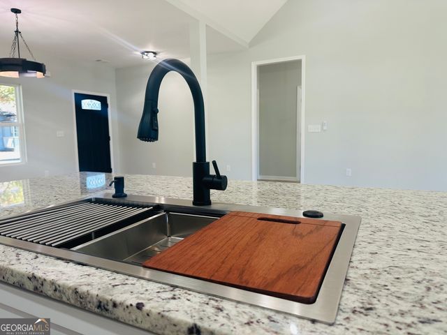 119 F Avenue, Thomaston, GA 30286