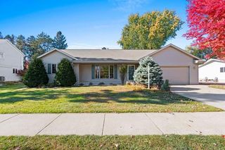 1355 HILLCREST HEIGHTS, Green Bay, WI 54313