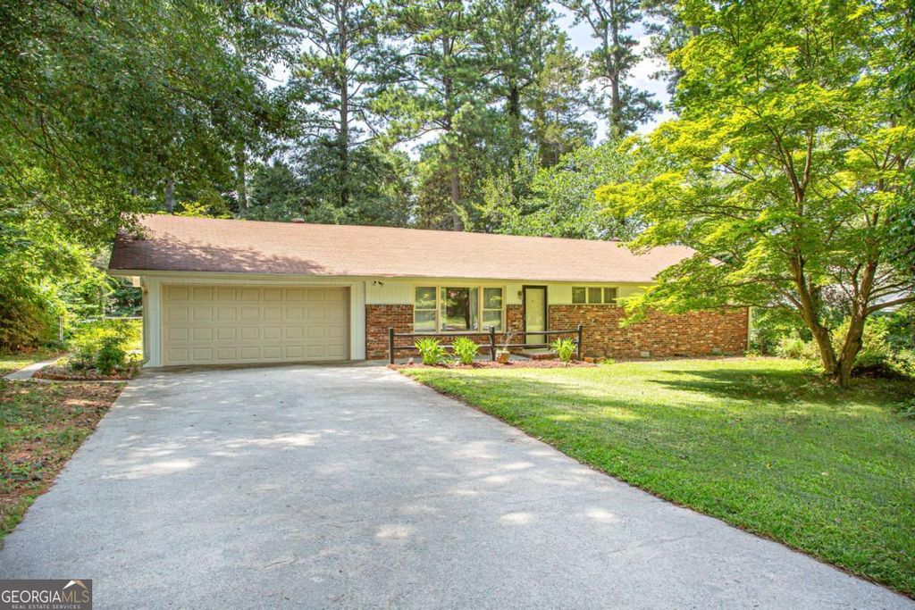 188 Pine Forest Drive, Lawrenceville, GA 30046