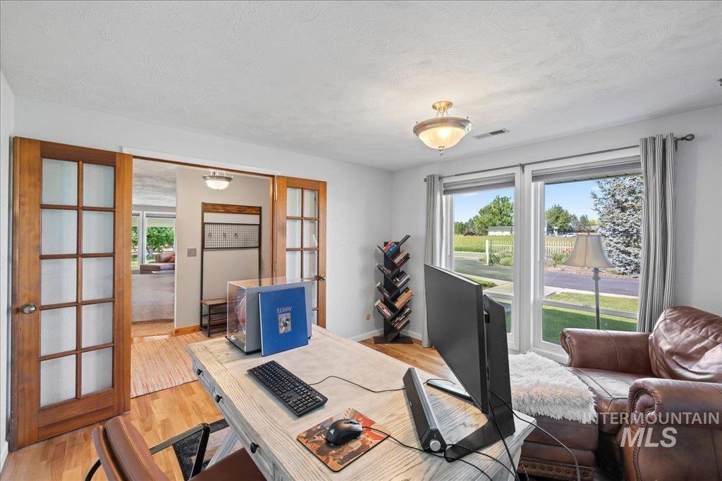 2303 N Locust Grove, Kuna, ID 83634 photo 2