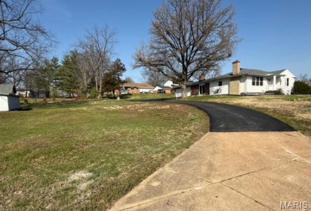 9341 Werkdale Drive, St Louis, MO 63126