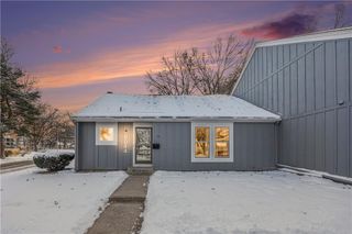 8044 Halsey Street, Lenexa, KS 66215