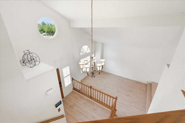 8904 Royal Gate Way, Elk Grove, CA 95624