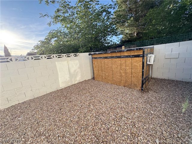 4028 Compass Rose Way, Las Vegas, NV 89108