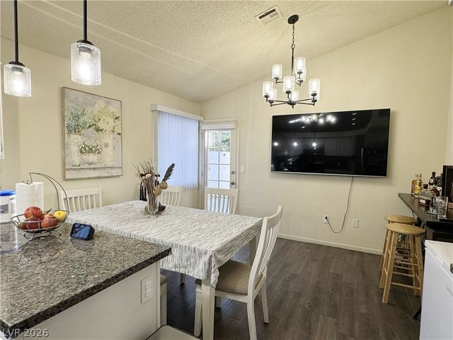 4028 Compass Rose Way, Las Vegas, NV 89108