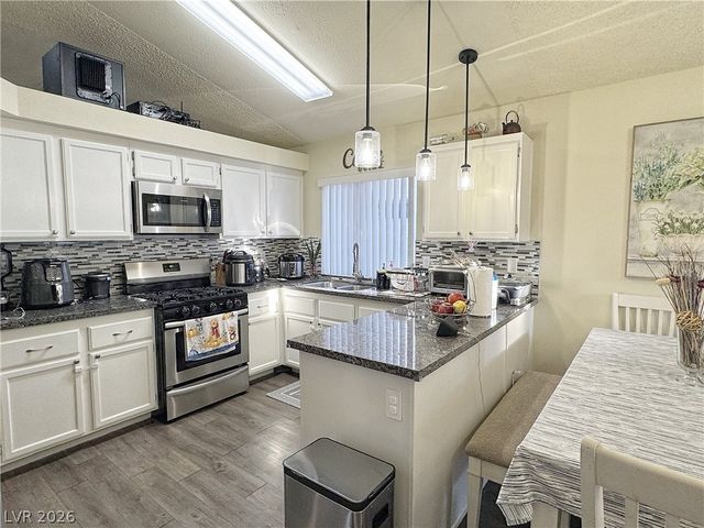 4028 Compass Rose Way, Las Vegas, NV 89108