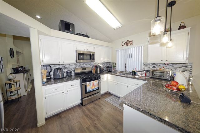 4028 Compass Rose Way, Las Vegas, NV 89108