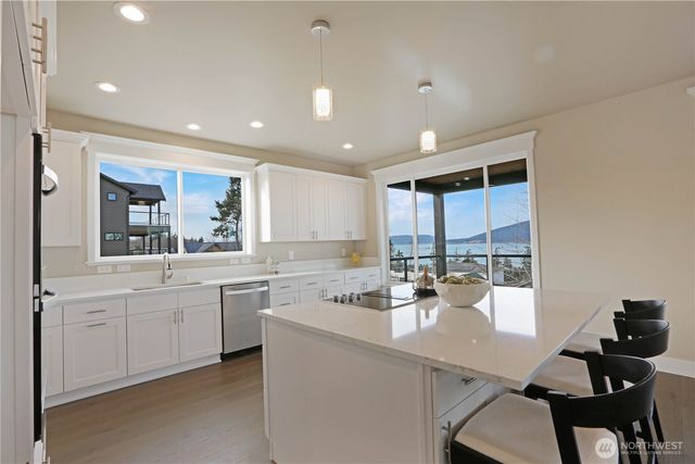 3706 W 3rd Street, Anacortes, WA 98221