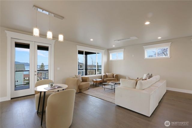 3706 W 3rd Street, Anacortes, WA 98221