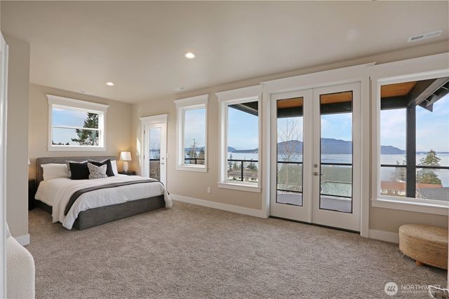 3706 W 3rd Street, Anacortes, WA 98221