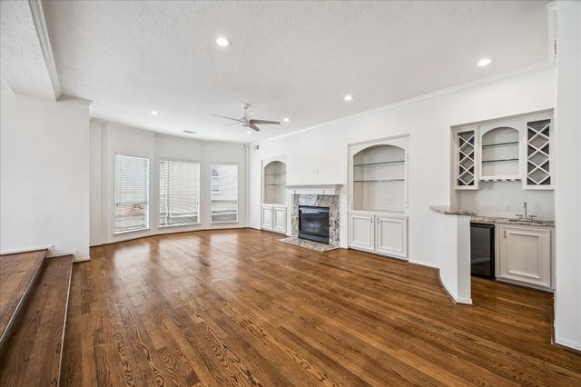 5809 Feagan Street, Houston, TX 77007