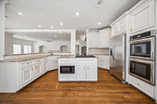 5809 Feagan Street, Houston, TX 77007