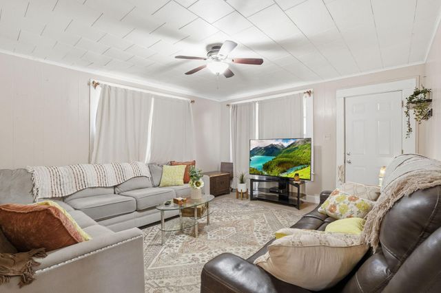 6902 Concord Road, Beaumont, TX 77708