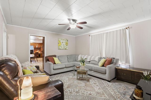 6902 Concord Road, Beaumont, TX 77708