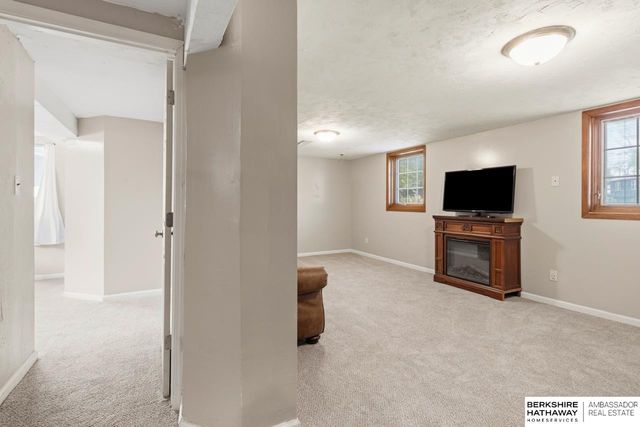 12935 A Street, Omaha, NE 68144