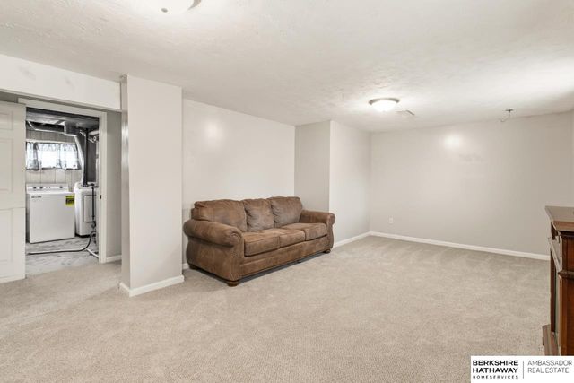12935 A Street, Omaha, NE 68144
