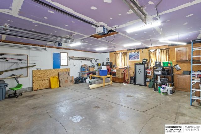 12935 A Street, Omaha, NE 68144