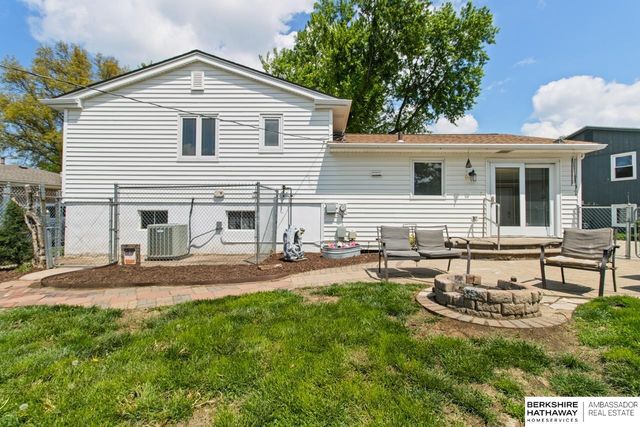 12935 A Street, Omaha, NE 68144