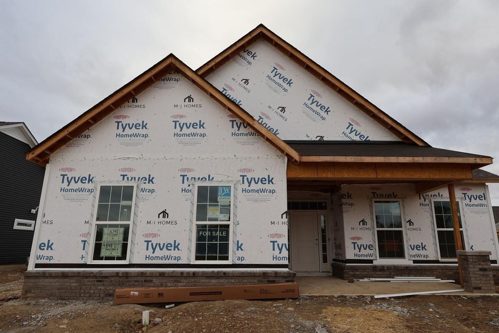 4547 Corsican Loop E, Hilliard, OH 43026