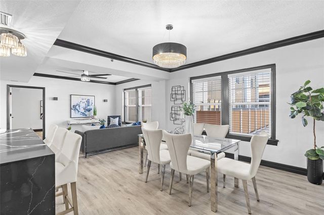 219 4TH AVENUE N 201, St Petersburg, FL 33701