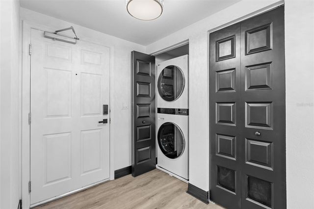 219 4TH AVENUE N 201, St Petersburg, FL 33701