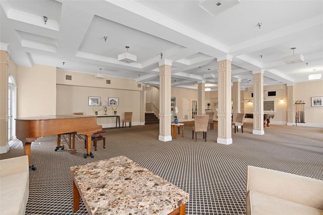 219 4TH AVENUE N 201, St Petersburg, FL 33701