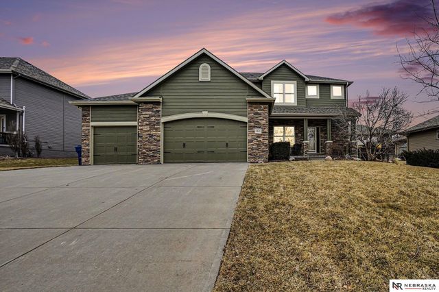 12614 S 82nd Street, Papillion, NE 68046
