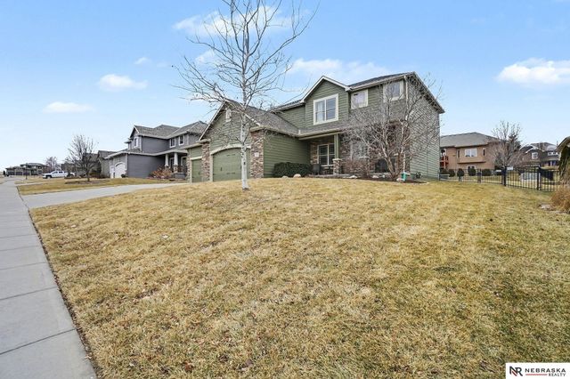 12614 S 82nd Street, Papillion, NE 68046