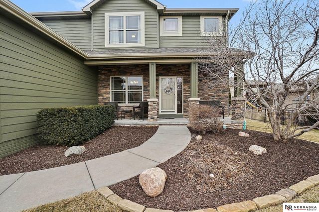 12614 S 82nd Street, Papillion, NE 68046