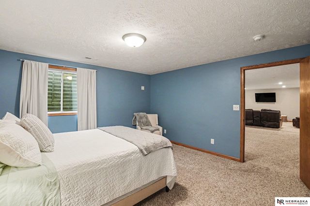 12614 S 82nd Street, Papillion, NE 68046