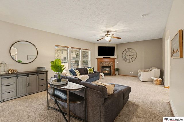 12614 S 82nd Street, Papillion, NE 68046