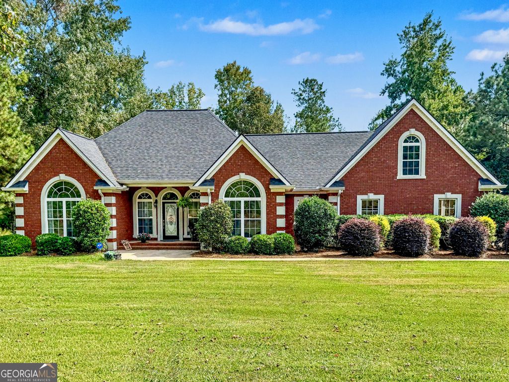 384 Lakemere Lane NW, Milledgeville, GA 31061