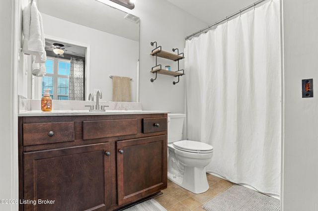 1012 Bogard Ln, Mt Washington, KY 40047