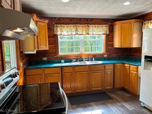 33 Athens Drive, New Cumberland, WV 26047