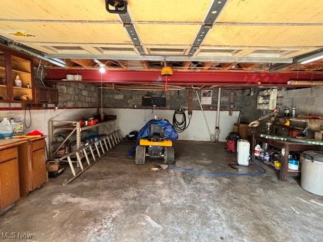 33 Athens Drive, New Cumberland, WV 26047