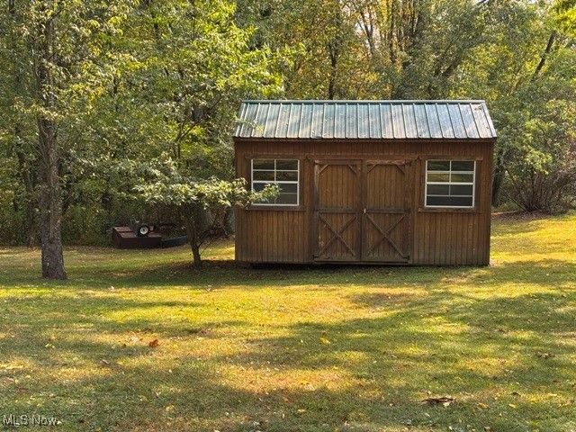 33 Athens Drive, New Cumberland, WV 26047