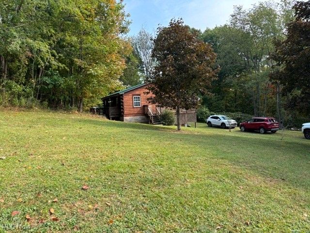 33 Athens Drive, New Cumberland, WV 26047