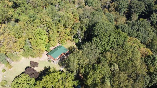 33 Athens Drive, New Cumberland, WV 26047