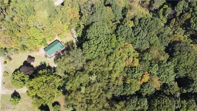 33 Athens Drive, New Cumberland, WV 26047