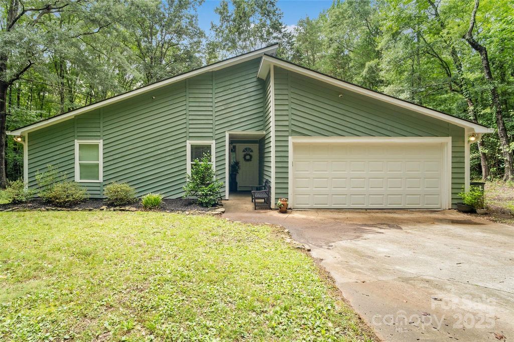179 N Paraham Road, Clover, SC 29710