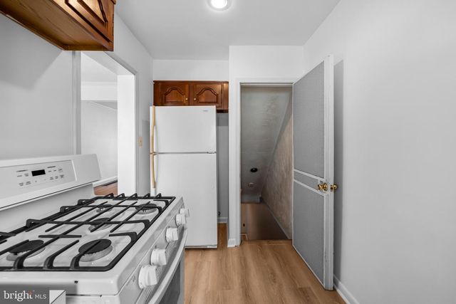 215 GROVE PARK RD, Brooklyn Park, MD 21225