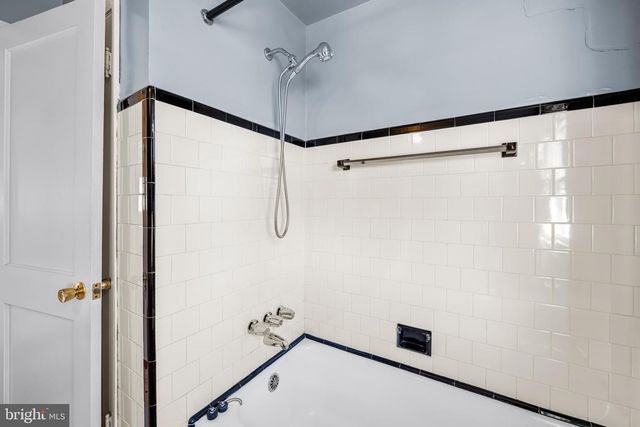 215 GROVE PARK RD, Brooklyn Park, MD 21225