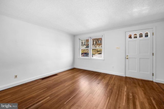 215 GROVE PARK RD, Brooklyn Park, MD 21225