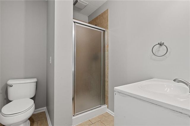 11827 E 50TH Terrace, Kansas City, MO 64133