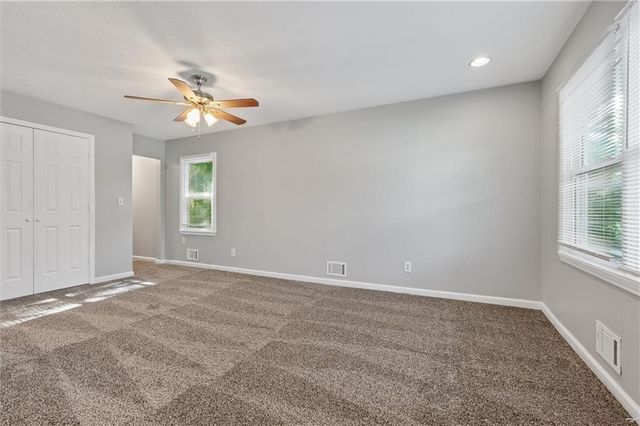 11827 E 50TH Terrace, Kansas City, MO 64133