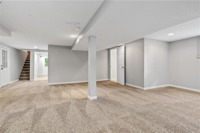 11827 E 50TH Terrace, Kansas City, MO 64133