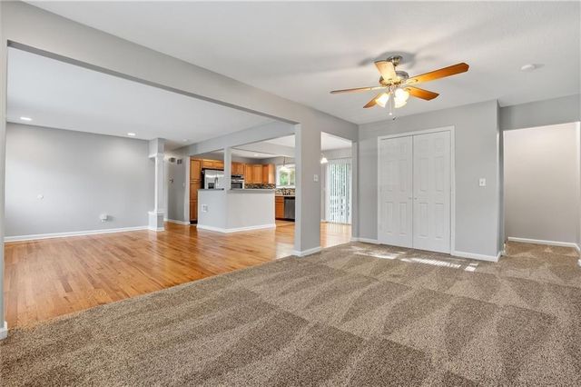 11827 E 50TH Terrace, Kansas City, MO 64133