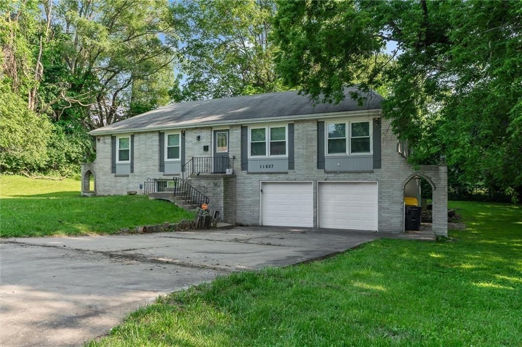 11827 E 50TH Terrace, Kansas City, MO 64133